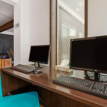 Stoke Hotel Surestay Collection By Best Western Revelstoke Exteriör bild